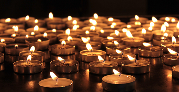 Memorial candles